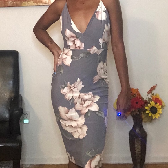 Fashion Nova Dress - Picture 4 of 6